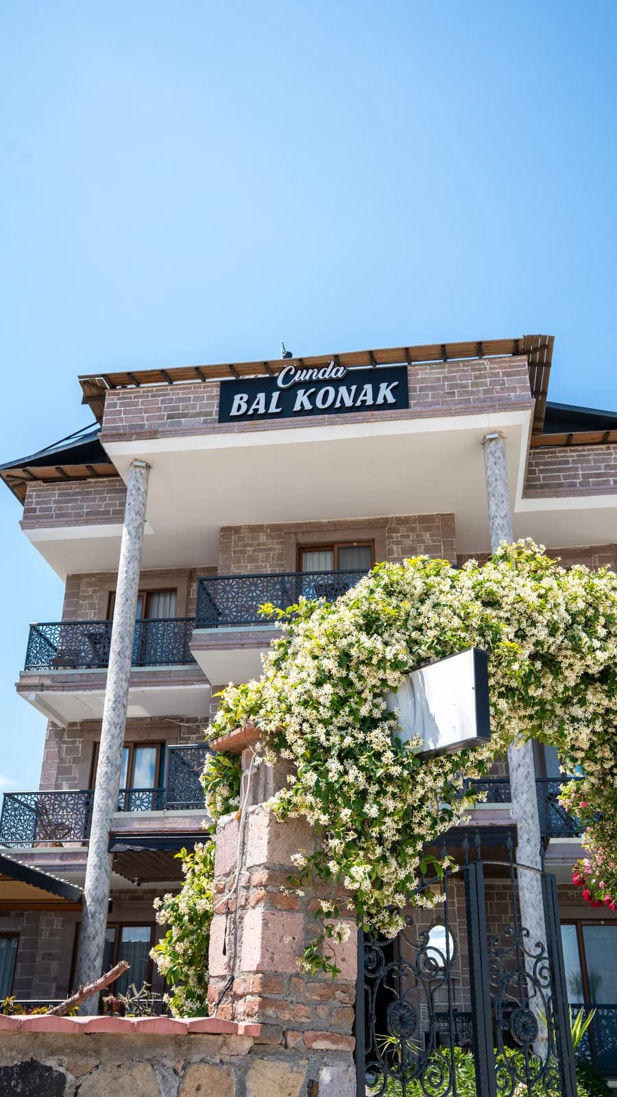 Bal Konak İletişim